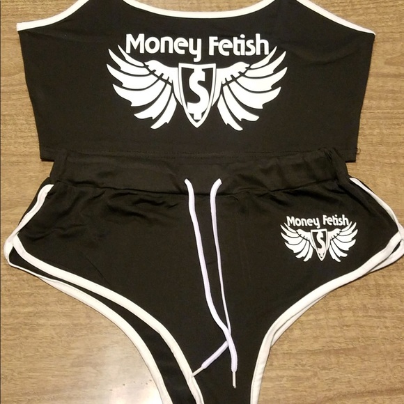 Short Sets - Picture 2 of 3